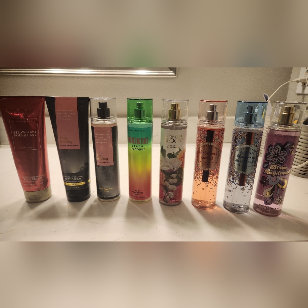 7 bath and body sprays and lotions (blueberry shortbread sold)